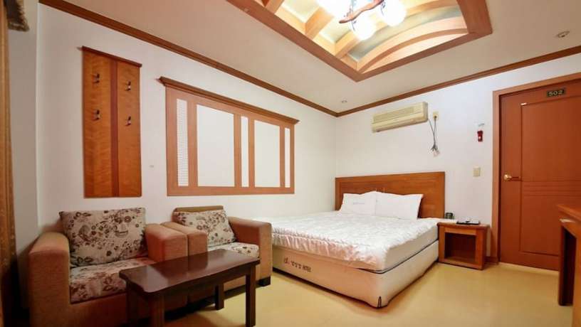 Imagen de la habitación del Hotel Sumjingang. Foto 14