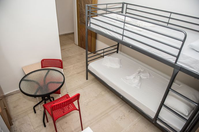 Imagen de la habitación del Hotel Summer Bed Nydri. Foto 10