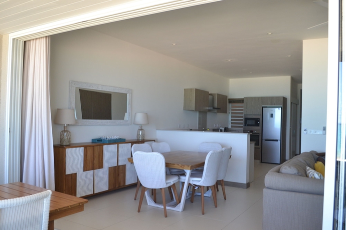 Imagen de los interiores del Hotel Summer Breeze By Dream Escapes. Foto 7