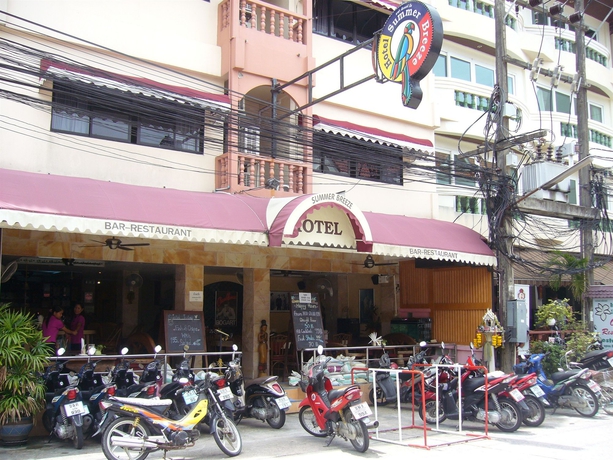 Imagen general del Hotel Summer Breeze, Patong Beach. Foto 1