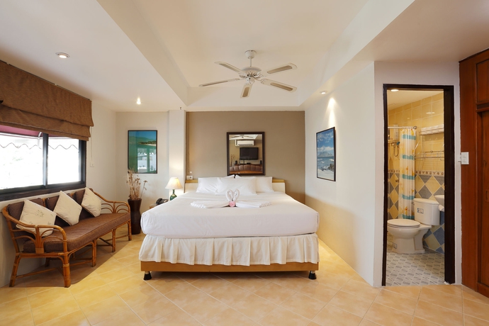 Imagen de la habitación del Hotel Summer Breeze, Patong Beach. Foto 9