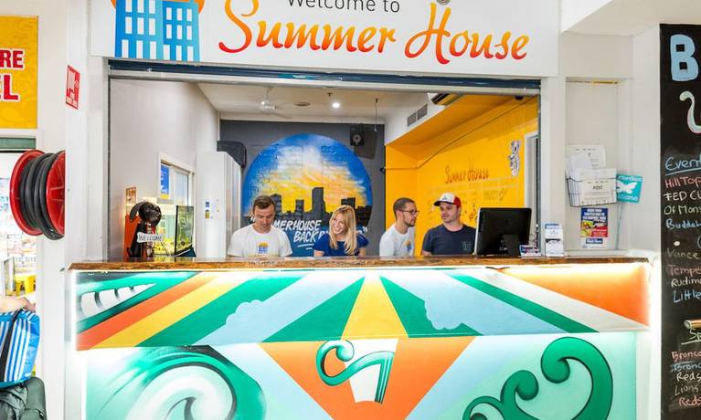 Imagen de los interiores del Hotel Summer House Brisbane - Hostel. Foto 12
