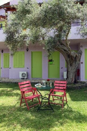 Imagen general del Hotel Summer House Louisa. Foto 9