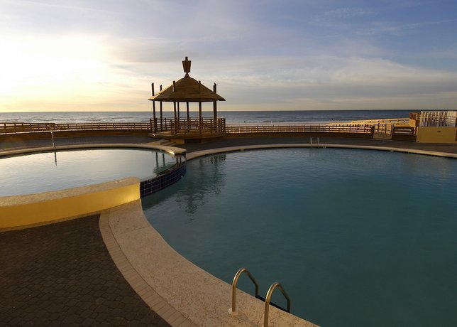 Imagen general del Hotel Summer House On Romar Beach By Wyndham Vacation Rentals. Foto 2