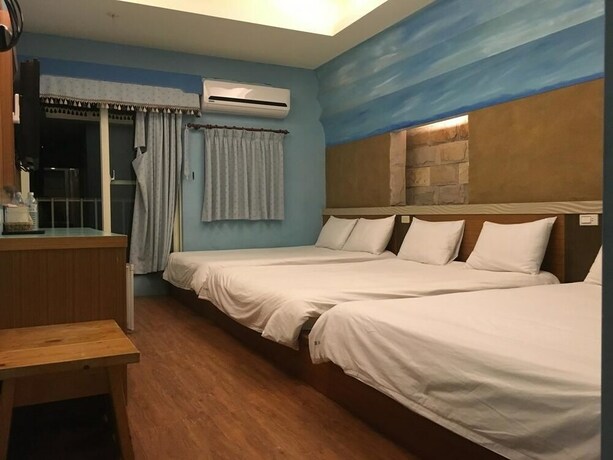 Imagen de la habitación del Hotel Summer Inn. Foto 28