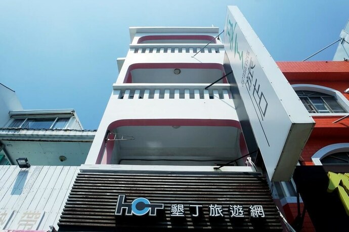 Imagen de los interiores del Hotel Summer Inn. Foto 35