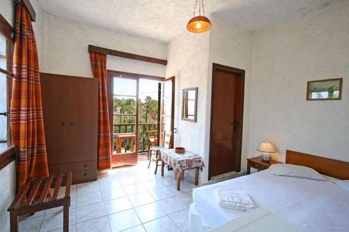Imagen de la habitación del Hotel Summer Lodge. Foto 12