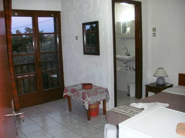 Imagen de la habitación del Hotel Summer Lodge. Foto 15