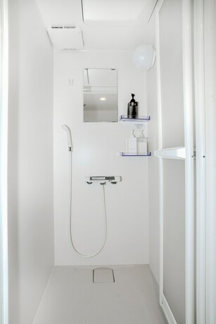 Imagen de la habitación del Hotel Summer Lotus House Osaka. Foto 30