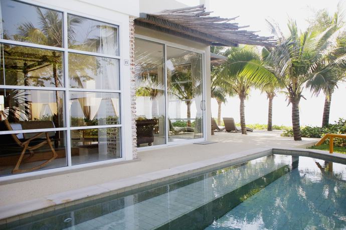 Imagen de la habitación del Hotel Summer Luxury Beach Resort and Spa. Foto 2