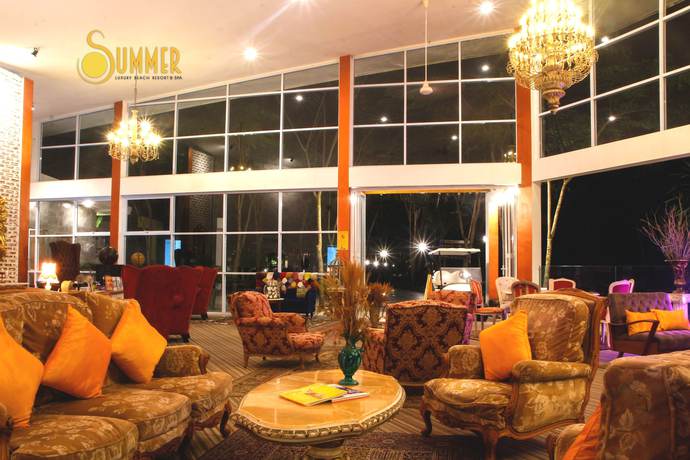 Imagen de los interiores del Hotel Summer Luxury Beach Resort and Spa. Foto 20