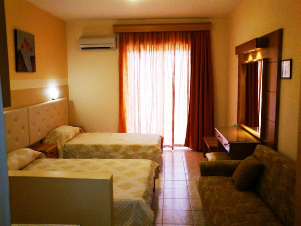 Imagen de la habitación del Hotel Summer Memories Apartments. Foto 7