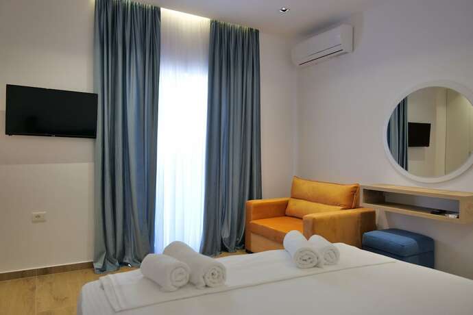 Imagen de la habitación del Hotel Summer Point. Foto 13