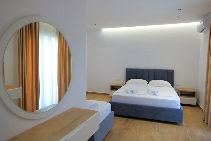 Imagen de la habitación del Hotel Summer Point. Foto 18
