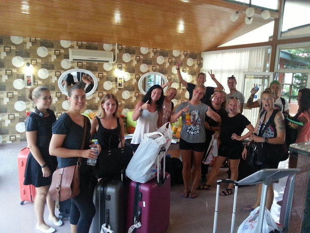 Imagen de los interiores del Hotel Summer Rose. Foto 12