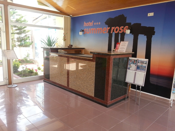 Imagen de los interiores del Hotel Summer Rose. Foto 13