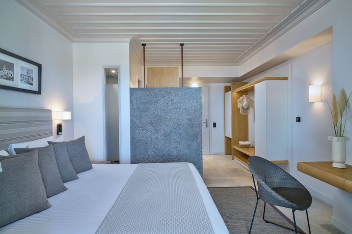 Imagen de la habitación del Hotel Summer Senses Luxury Resort. Foto 12