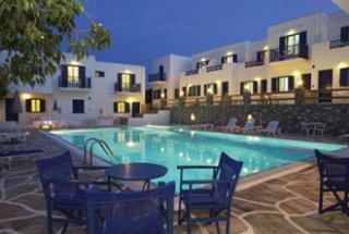 Imagen de la piscina del Hotel Summer Shades. Foto 4