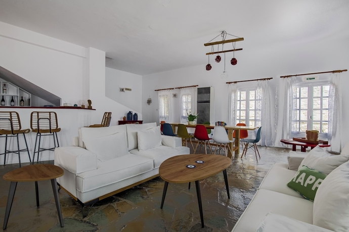 Imagen de los interiores del Hotel Summer Shades. Foto 19