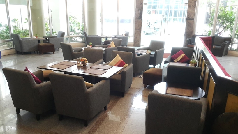 Imagen de los interiores del Hotel Summer Spring. Foto 19