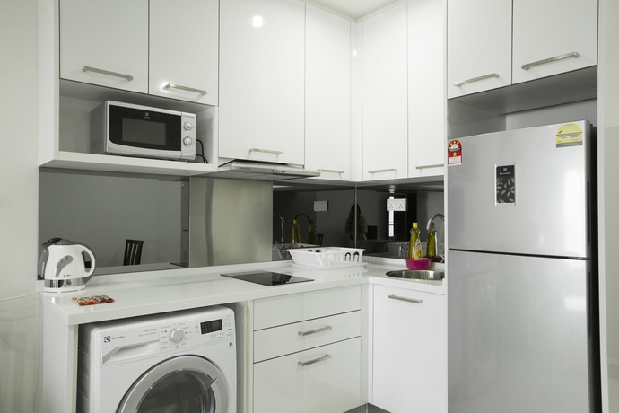 Imagen de la habitación del Hotel Summer Suites Bernice. Foto 13