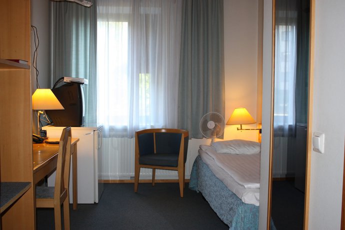 Imagen de la habitación del Hotel Summer Tott. Foto 16