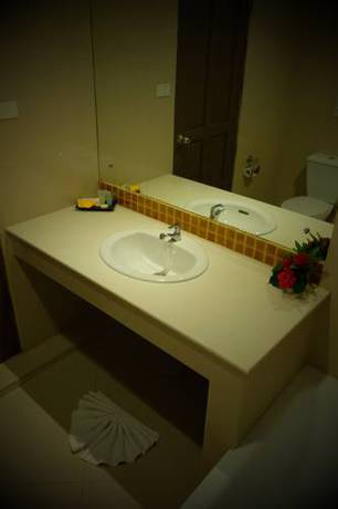 Imagen de la habitación del Hotel Summer Tree. Foto 3