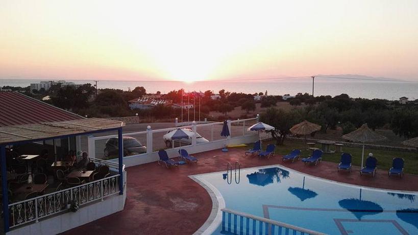 Imagen general del Hotel Summer View, Theologos. Foto 10