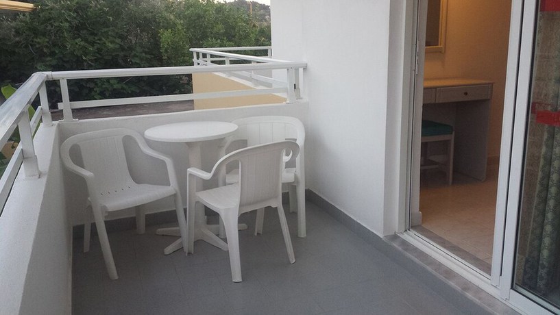 Imagen de la habitación del Hotel Summerdays Studios. Foto 3