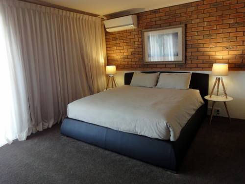 Imagen de la habitación del Hotel Summerhill Motor Inn. Foto 1