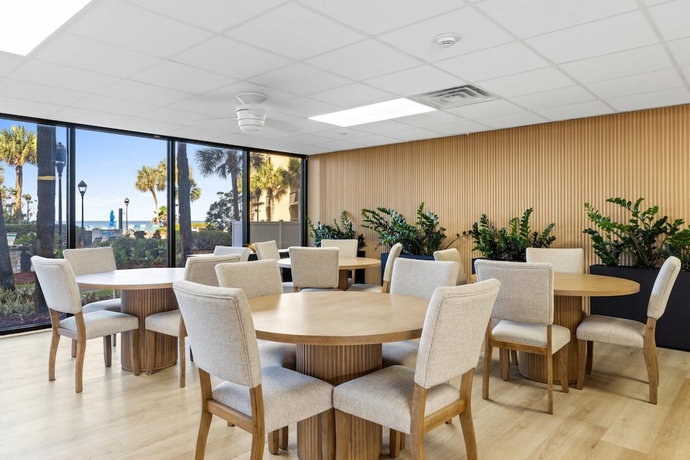 Imagen de los interiores del Hotel Summerhouse Beach Resort by PHG. Foto 14