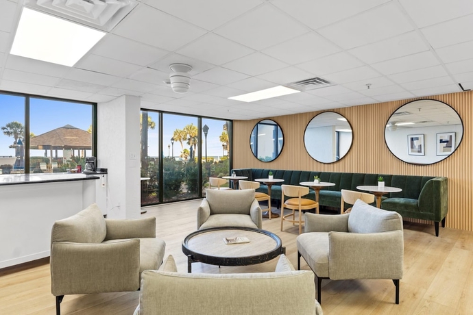 Imagen de los interiores del Hotel Summerhouse Beach Resort by PHG. Foto 16
