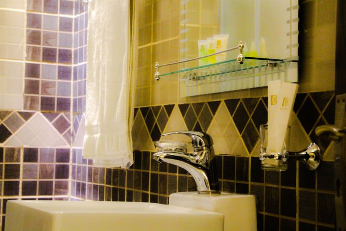 Imagen de la habitación del Hotel Summerland Suites. Foto 3