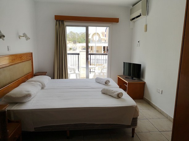 Imagen de la habitación del Hotel Summer\'s Apartments. Foto 6
