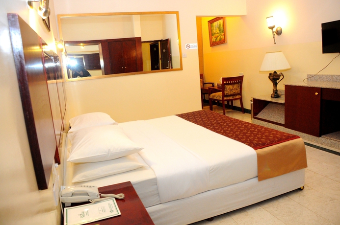 Imagen de la habitación del Hotel Summersands. Foto 13