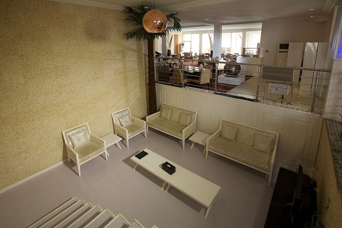 Imagen de los interiores del Hotel Summerset Continental Maitama. Foto 3