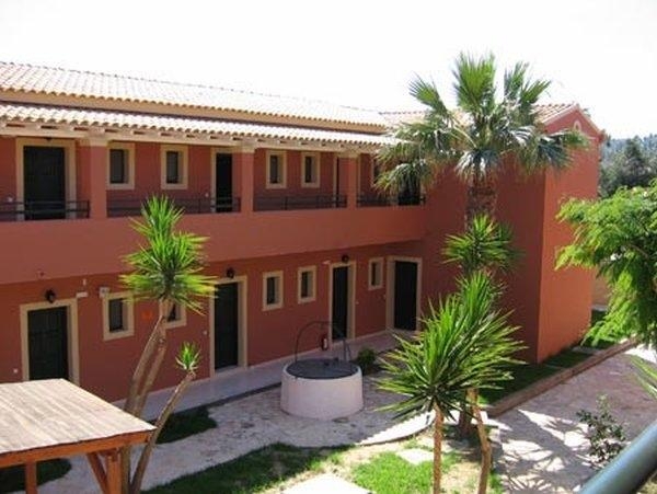 Imagen general del Hotel Summertime Apts. Foto 6