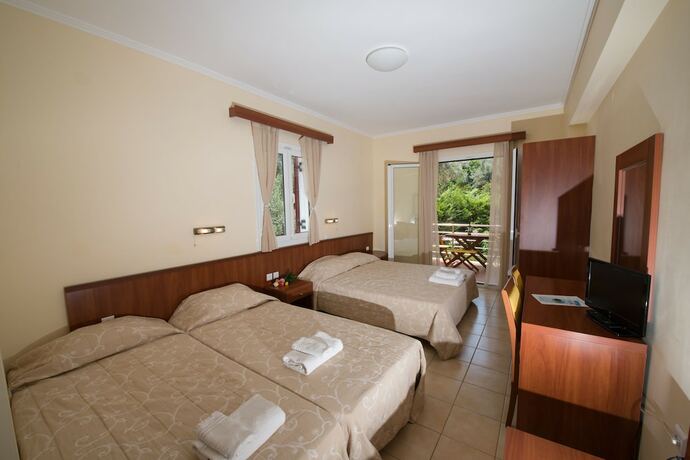 Imagen de la habitación del Hotel Summertime Inn. Foto 16