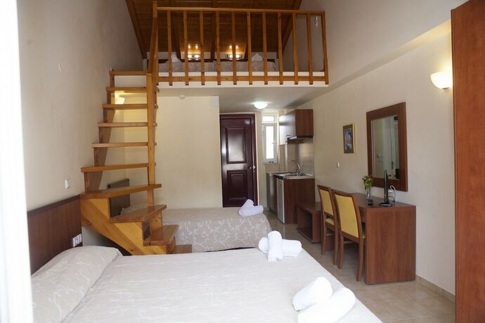 Imagen general del Hotel Summertime Inn. Foto 6