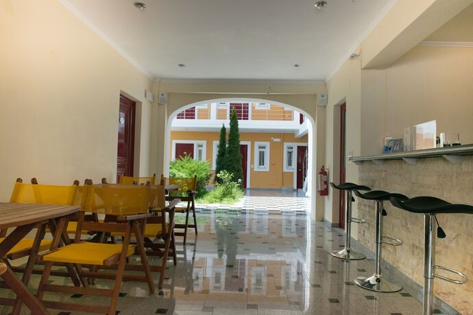 Imagen general del Hotel Summertime Inn. Foto 10