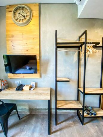 Imagen de la habitación del Hotel Summerville and Coffee Shop. Foto 17