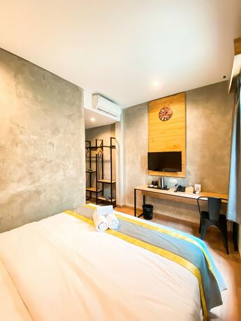 Imagen de la habitación del Hotel Summerville and Coffee Shop. Foto 19