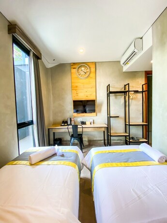 Imagen de la habitación del Hotel Summerville and Coffee Shop. Foto 20