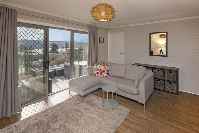 Imagen de los interiores del Hotel Summit 9 - Modern and stylish newly renovated apartment. Foto 18