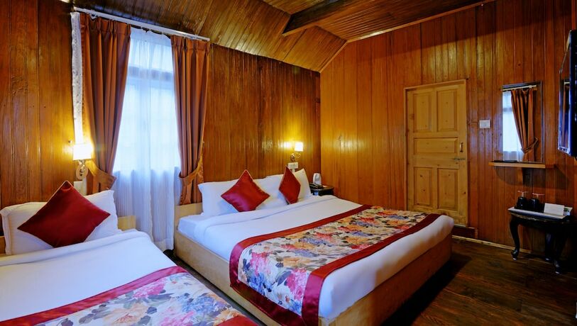 Imagen de la habitación del Hotel Summit Alpine Resort. Foto 14