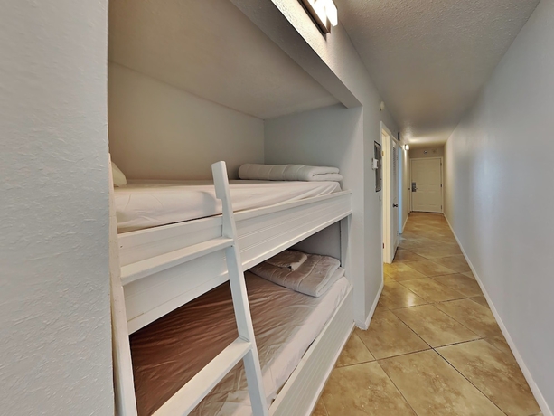 Imagen de la habitación del Hotel Summit Beach Resort by Southern Vacation Rentals. Foto 5