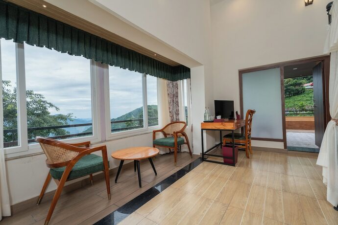 Imagen general del Hotel Summit Bougainvillea Tea Resort. Foto 2