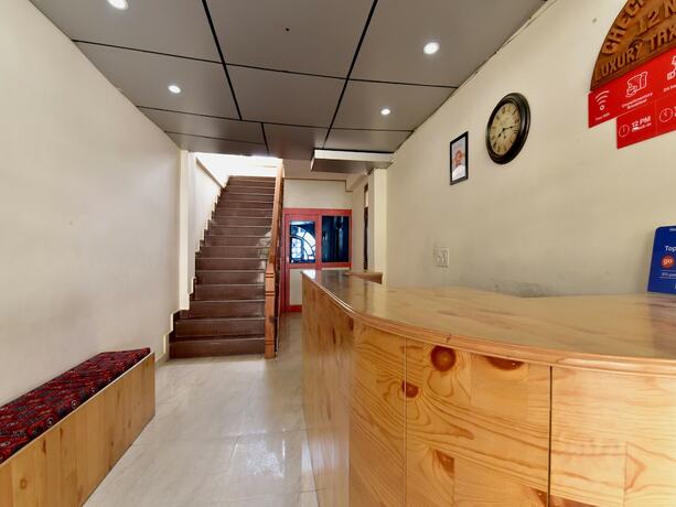 Imagen de los interiores del Hotel Summit Chandertal Regency. Foto 20