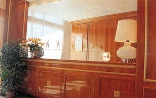 Imagen de los interiores del Hotel Summit Foligno. Foto 3