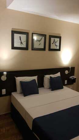 Imagen de la habitación del Hotel Summit Inn Barra Mansa. Foto 13